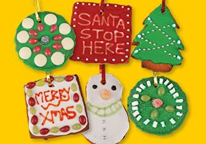 How to make Christmas tree biscuits